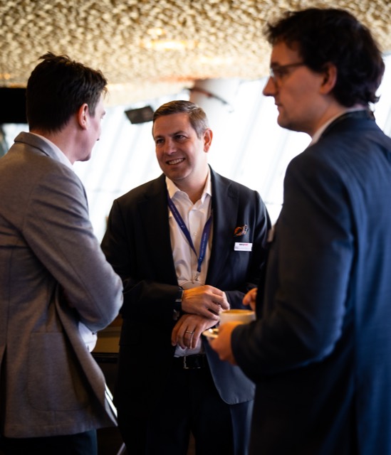 Networking mit Stadionblick.